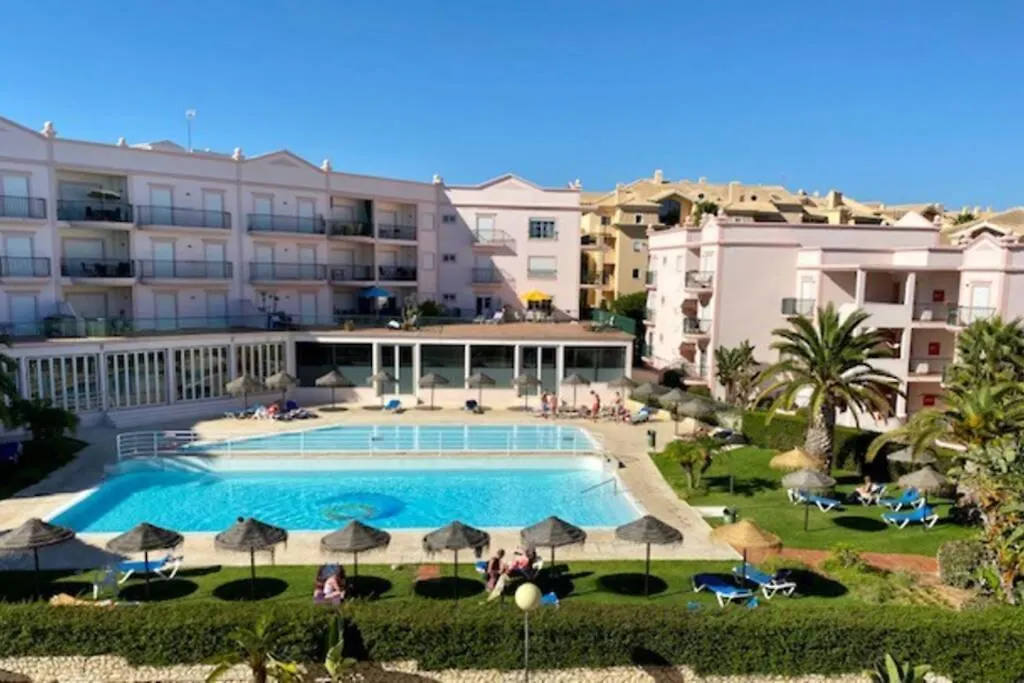 Lovely 2 Bedroom Apartment Including Pool, Stunning Ocean Views & Beach Closeby Luz Portugal