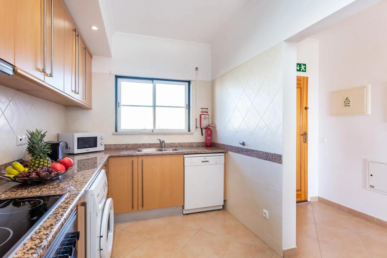 Lovely 2 Bedroom Apartment Including Pool, Stunning Ocean Views & Beach Closeby Luz