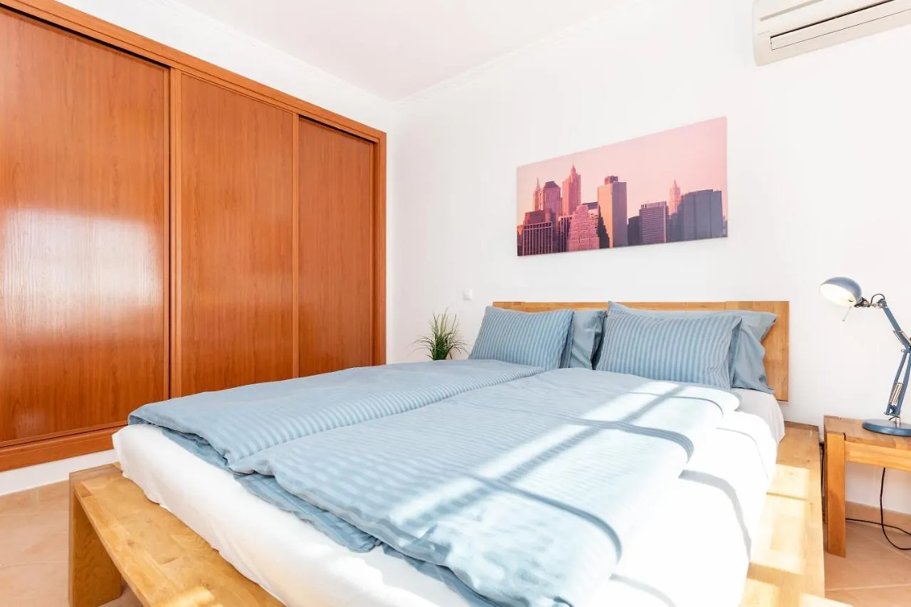 Lovely 2 Bedroom Apartment Including Pool, Stunning Ocean Views & Beach Closeby Luz